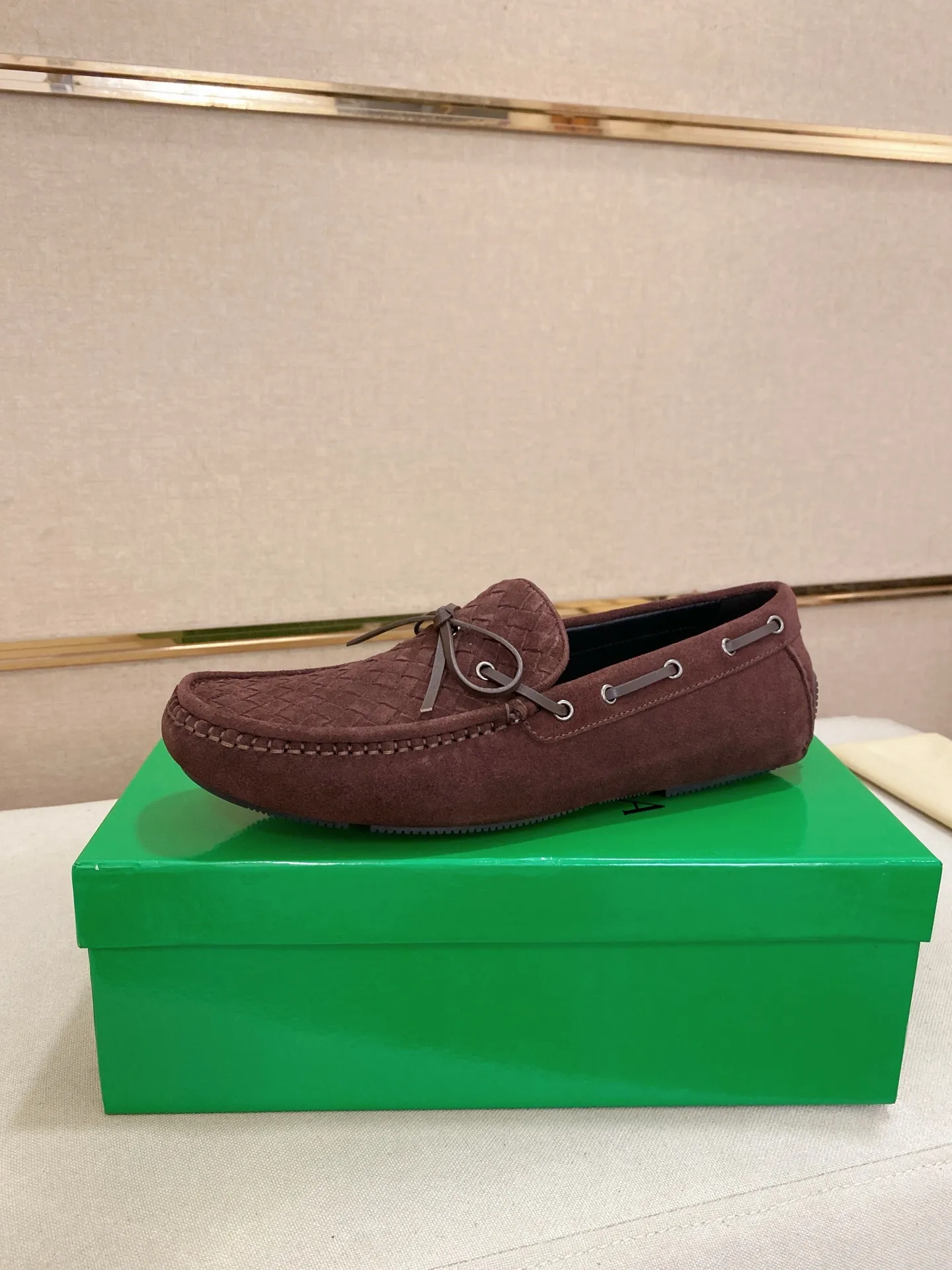 Men's shoes 💰 400💰 (Niu Li + Niu Pad) [BV] latest hot style‼ ️Casual men's shoes, uppers imported deer pattern first-layer cowhide ➕Full imported cowhide lining✔️Exquisite workmanship, excellent foot feel, special rubber soles✔️, cool and fashionable, the latest fashion, fashionable outsole, hurry up. Code number: 38-44 (can be customized to 37.45, non-refundable)